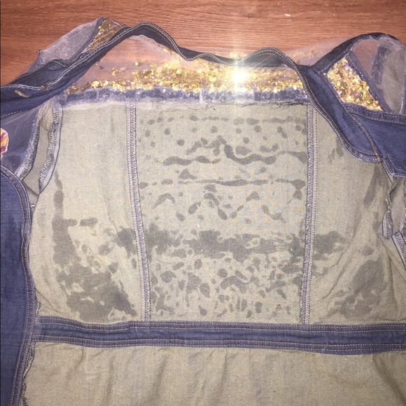 Scarab printed fringe jacket with mesh yolks - Picture 5 of 8